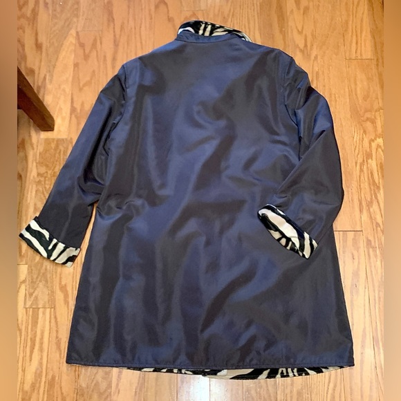 Women’s Large Anne Klein II Reversible Brown Shell/Faux Fur Zebra Stripe Coat - Picture 6 of 16